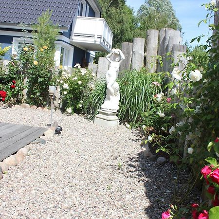 Haus Amo Solem Aparthotel Dierhagen Rum bild