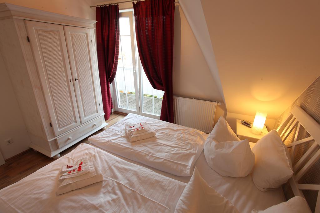 Haus Amo Solem Aparthotel Dierhagen Rum bild