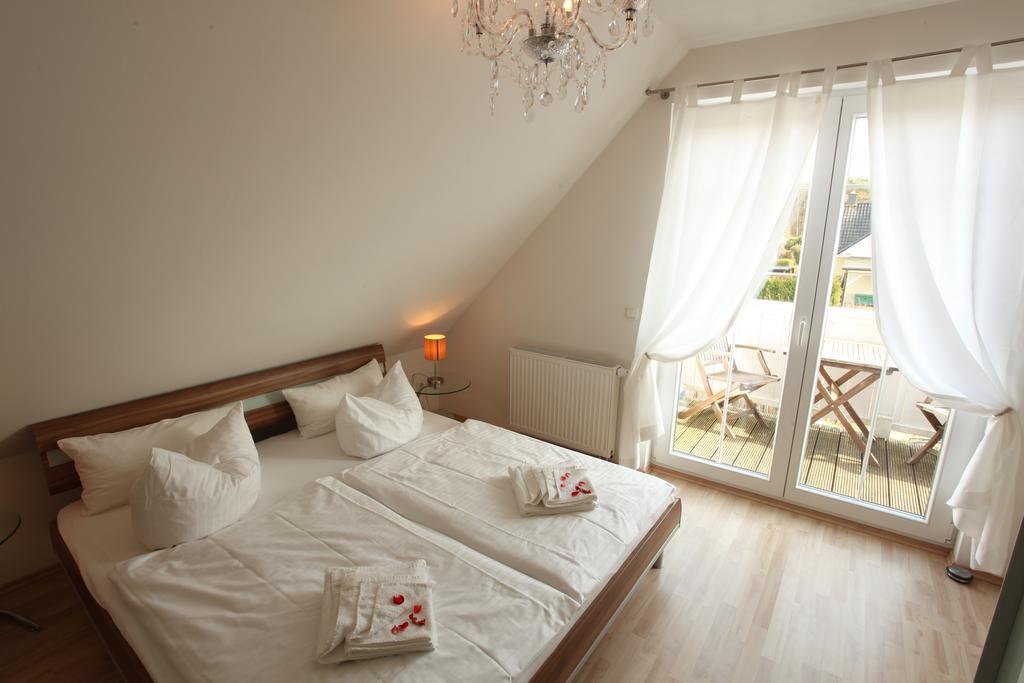 Haus Amo Solem Aparthotel Dierhagen Rum bild